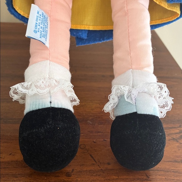 Madeline - 18” Doll & Ravensburger Puzzle - Picture 11 of 14